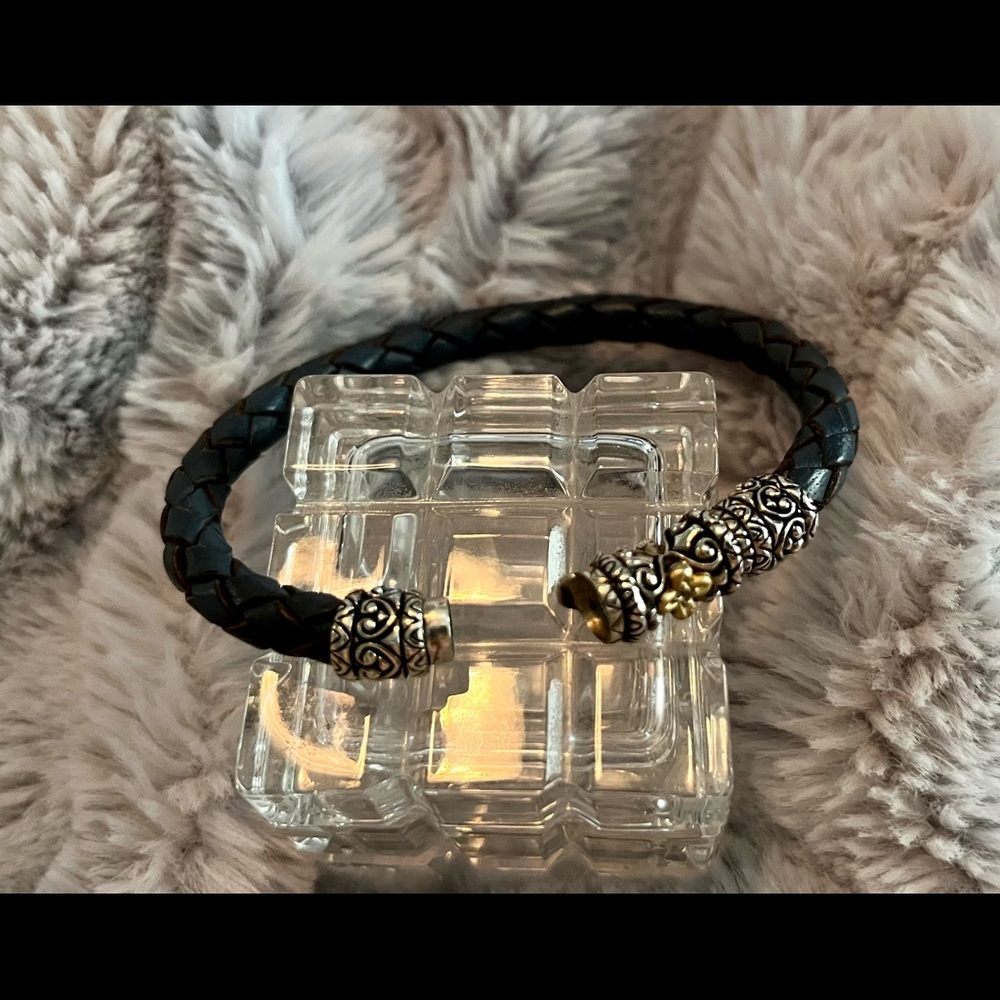 Barbara Bixby Leather Braided, Sterling Silver, 18k Gold and small diamond. - Picture 9 of 9
